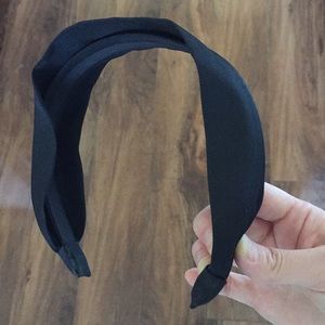 Black wide headband
